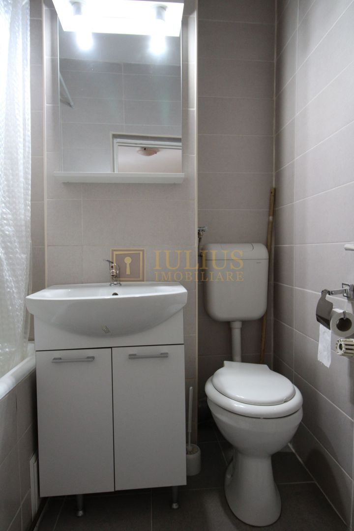 Medicina - Iulius Mall, dormitor cu pat matrimonial. - Poză 10