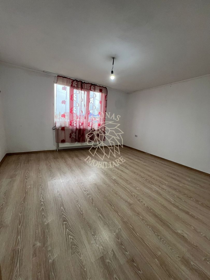 Casa 4 camere 106 mp-terasa 42 mp-teren 500 mp-Josenii Bargaului - Poză 2