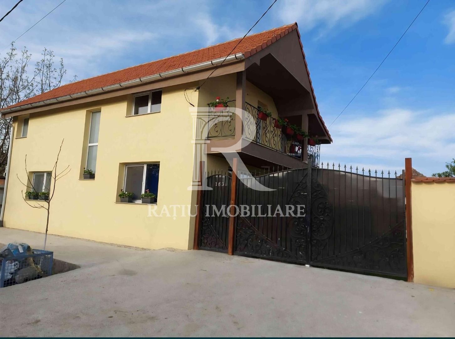 De vanzare | Casa cu etaj la cheie | Sarsig | Bihor - Poză 1