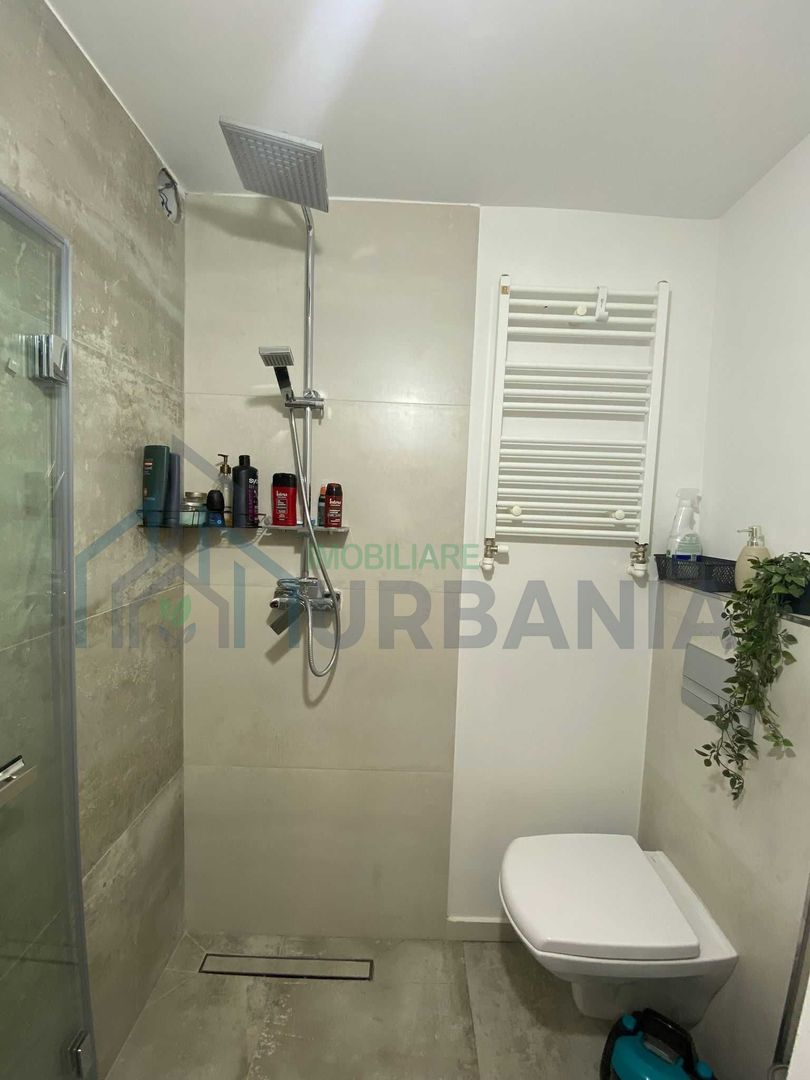 P.F vand apartament cu 4 camere in Nicolina - Poză 4