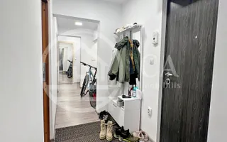 Apartament de vânzare cu 3 camere in zona Rogerius, Oradea - Poză 12
