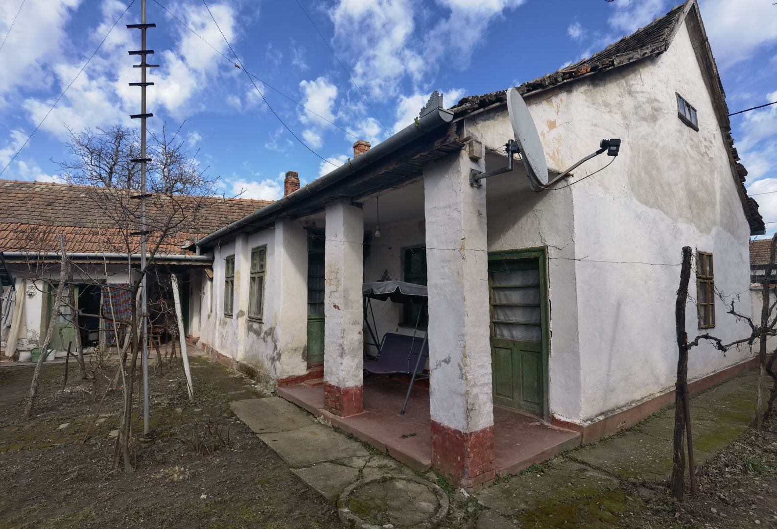 Casa cu teren generos- Recas - Poză 4