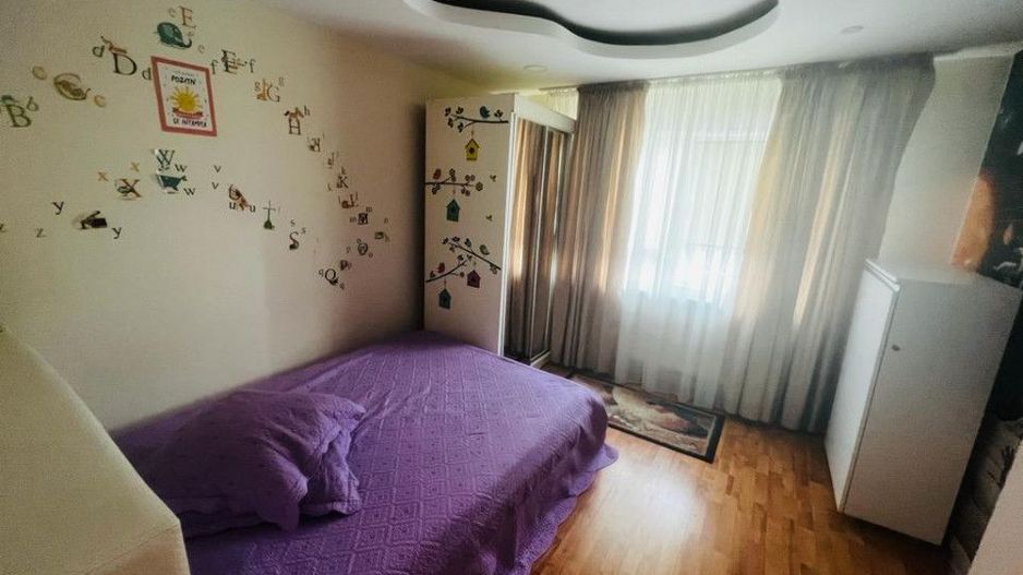 Inchiriere apartament modern, spatios, zona centrala, Teilor - Poză 10