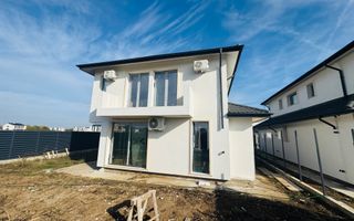 Vila Tunari ECO, POMPA de caldura si PANOURI Fotovoltaice si GARAJ - Poză 4