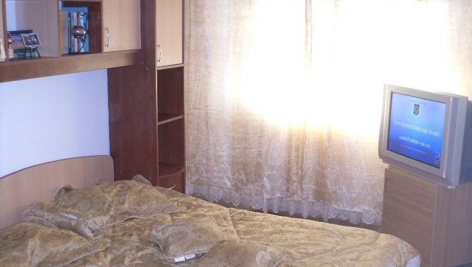 Apartament cu 3 camere la mansarda-65.000 euro - Poză 7
