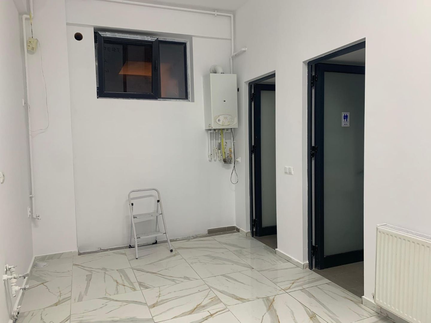 Spatiu comercial de inchiriat Damaroaia - Poză 16