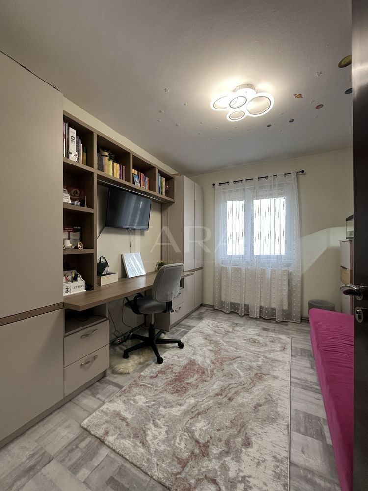 Apartament 3 camere decomandate în Mănăștur, zona Flora, parter înalt. - Poză 2