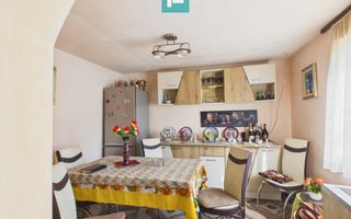 Casă cu 3 camere din văiugă în Macea - Poză 8