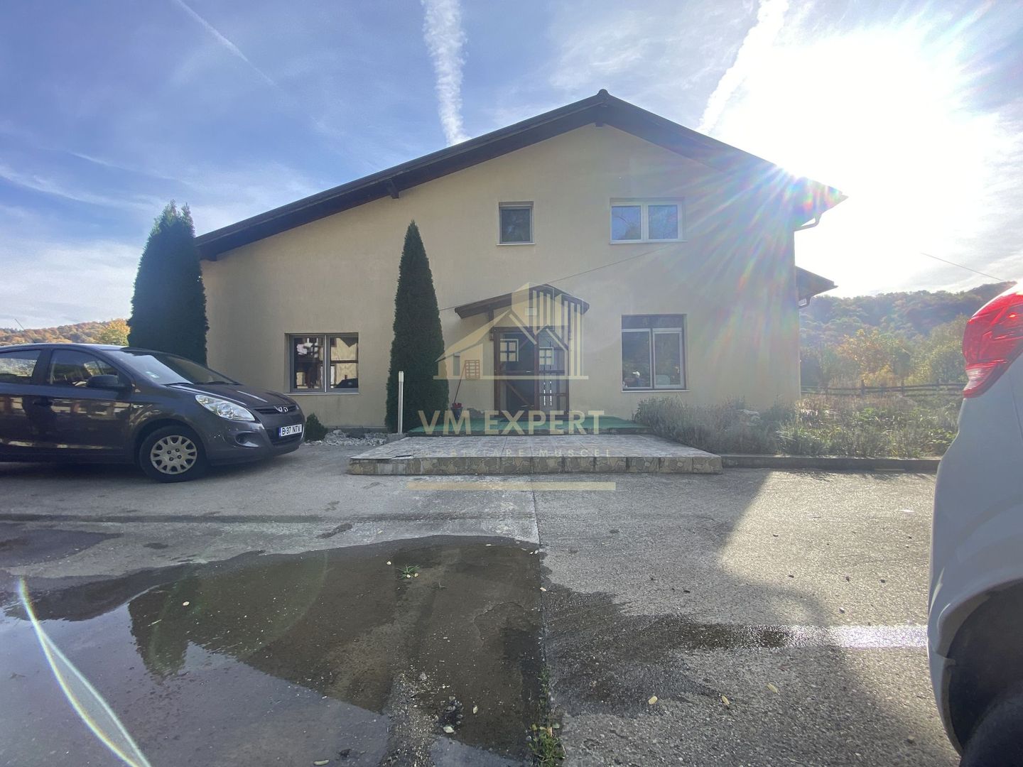 VILA CAMPULUNG, TEREN 4200 MP, PRET 259000 EURO - Poză 6