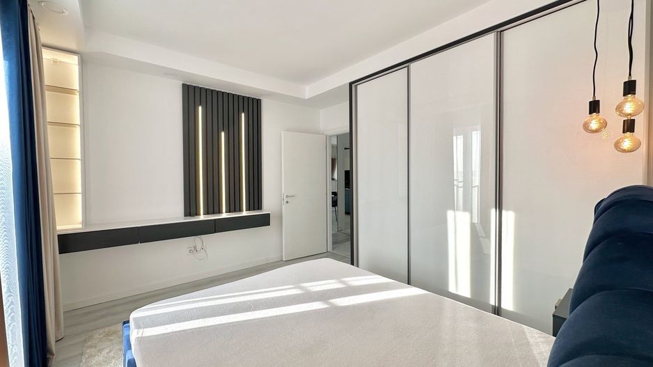 Apartament 3 camere de vanzare - Poză 3