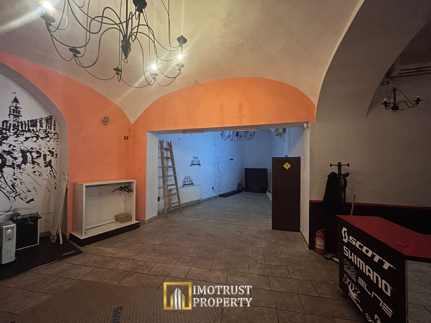 Spatiu comercial de inchiriat zona Bou Rosu - Poză 5