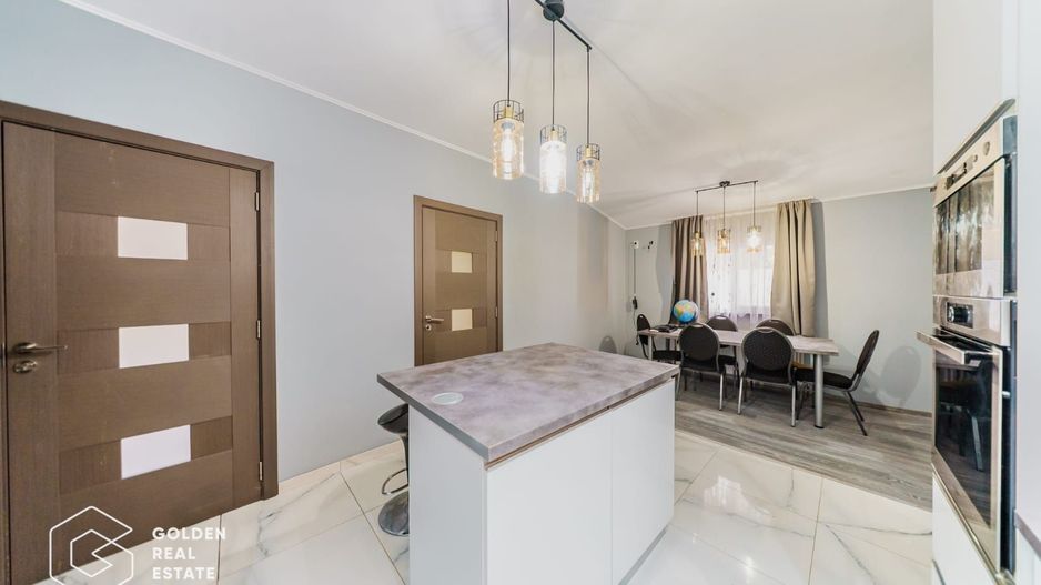 Casa ideala pt familie numeroasa sau spatiu de birouri, teren 908 mp, Gai - Poză 5