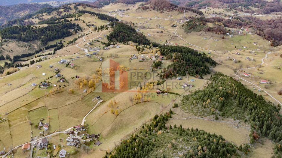 Teren cu PUZ aprobat Fundata- parcelabil- priveliste superba - Poză 7