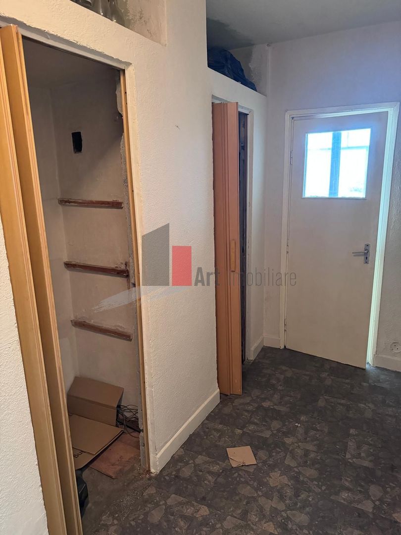 Vânzare apartament 3 camere Piața Progresu - Poză 5