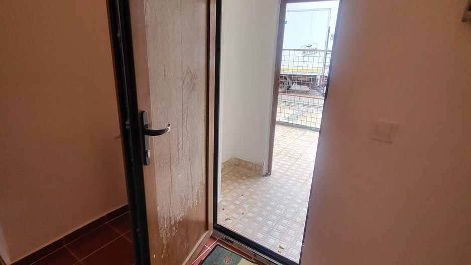 Casa mica, tip studio, centrala si curte proprie, 700 m distanta metrou Iancului - Poză 8