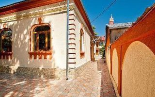 Casa P+1E si teren 370 mp, singur in curte - Piata Centrala - Poză 15