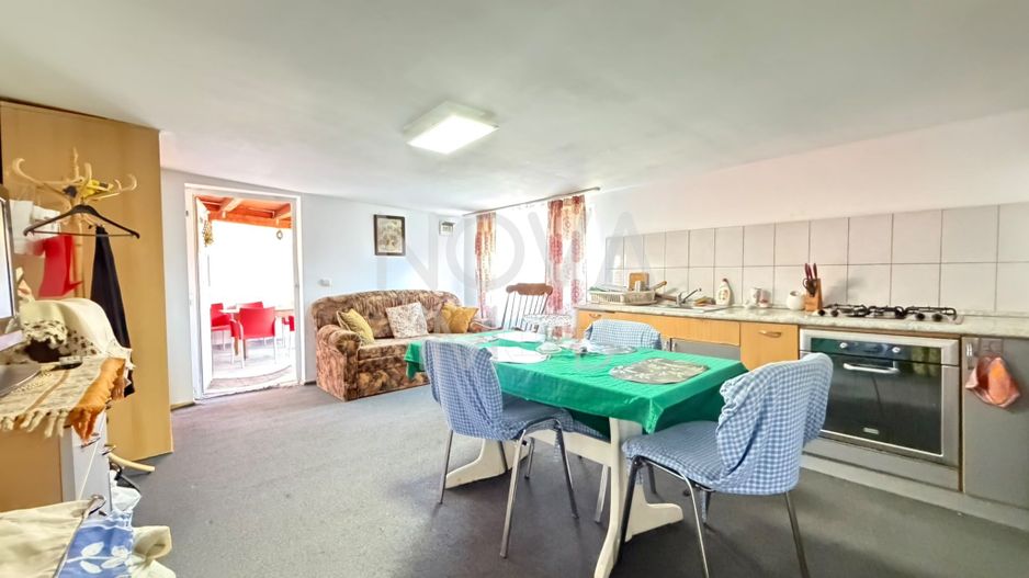 Apartament la casa - curte - pet friendly - Lazaret - Poză 4