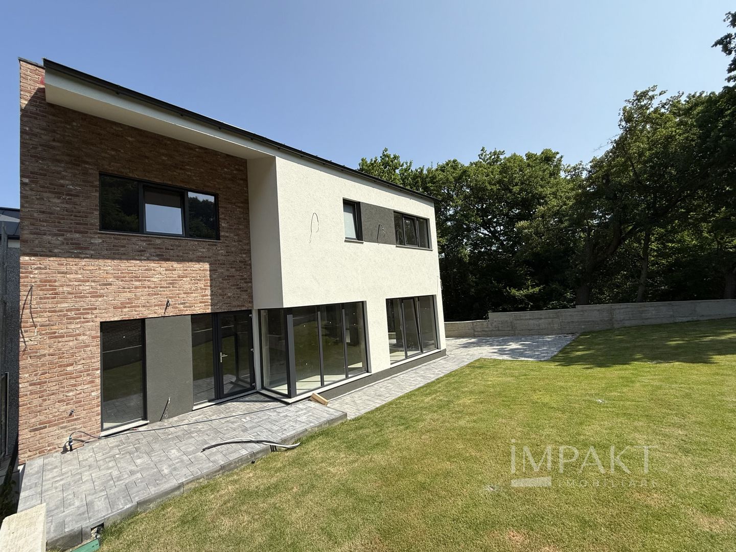 Case cuplate la liziera padurii , ideale pentru 2 familii ! - Poză 38