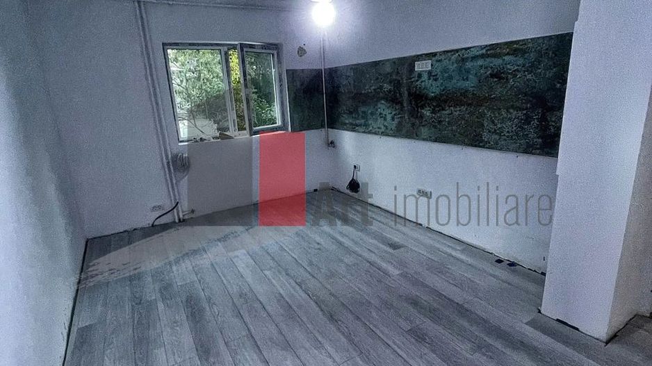 Vânzare apartament 2 camere semidecomandat Drumul Găzarului - Giurgiului - Poză 1