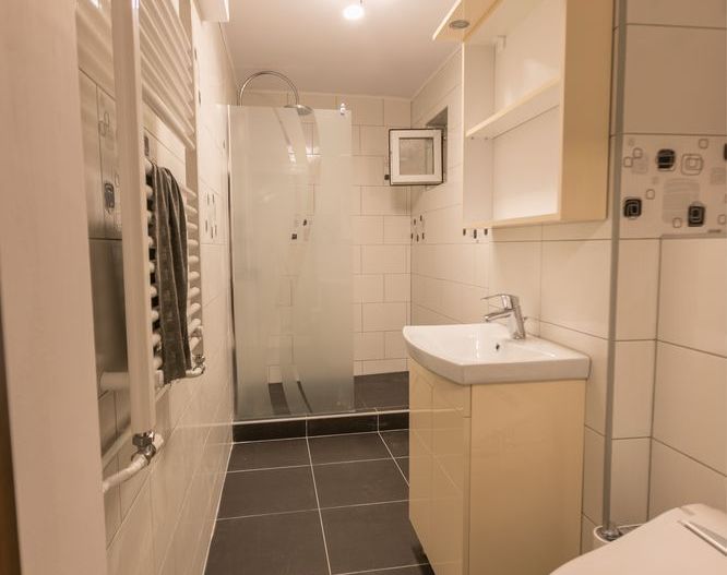 Închiriez apartament 2 camere, Unirii, mobilat, boiler - Poză 7