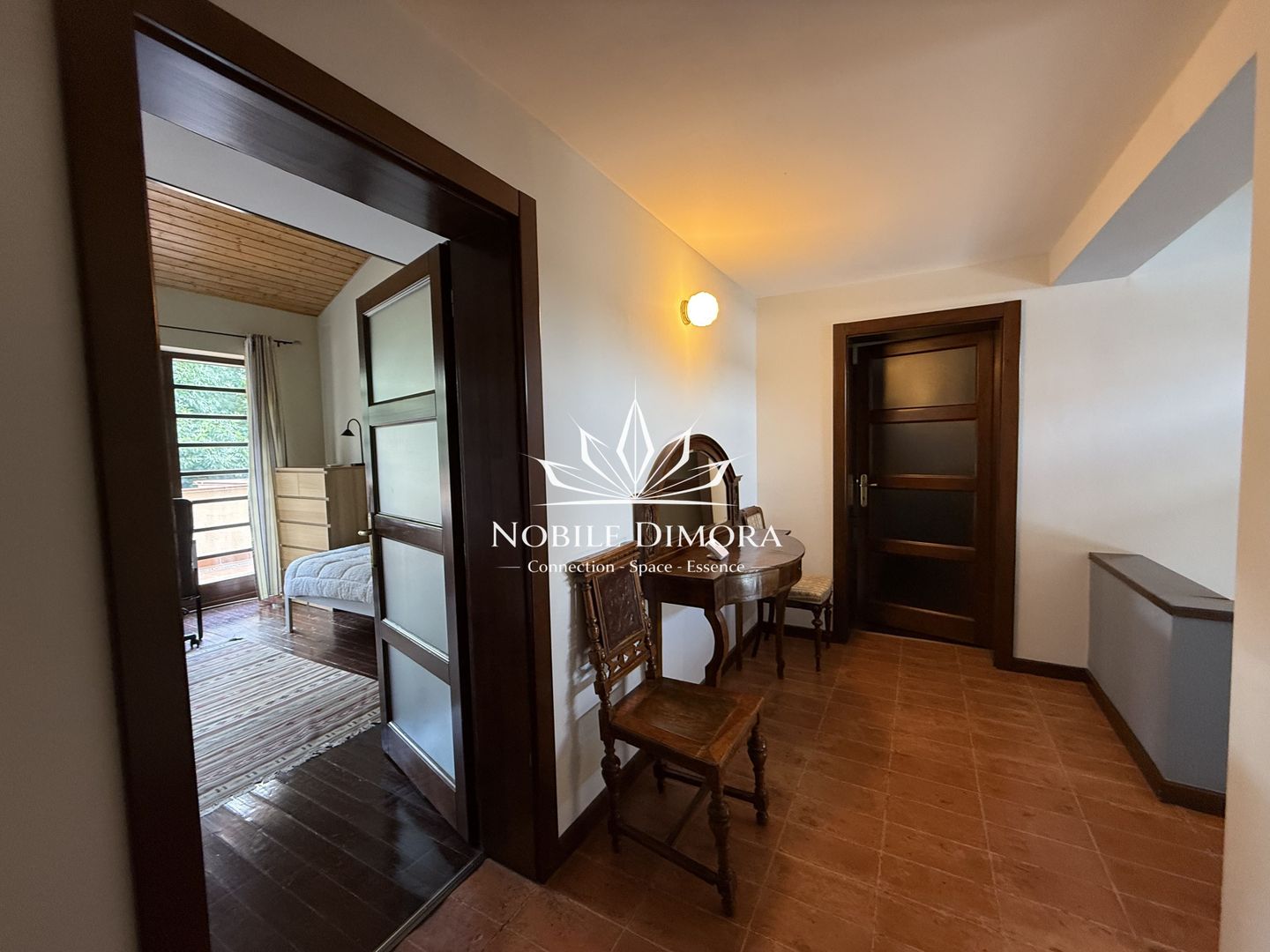Casa unica in Timisoara: 5 camere - 3 bai - 2 garaje - 950 mp de teren - Poză 24