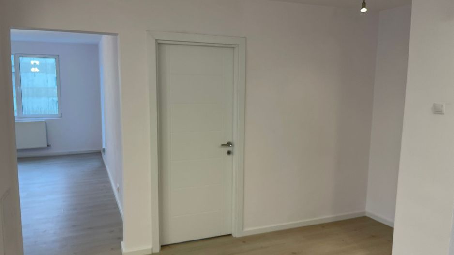 Inchireiz ap 4 camere zona Margeanului sect 5 buc  ! partial mobilat - Poză 2