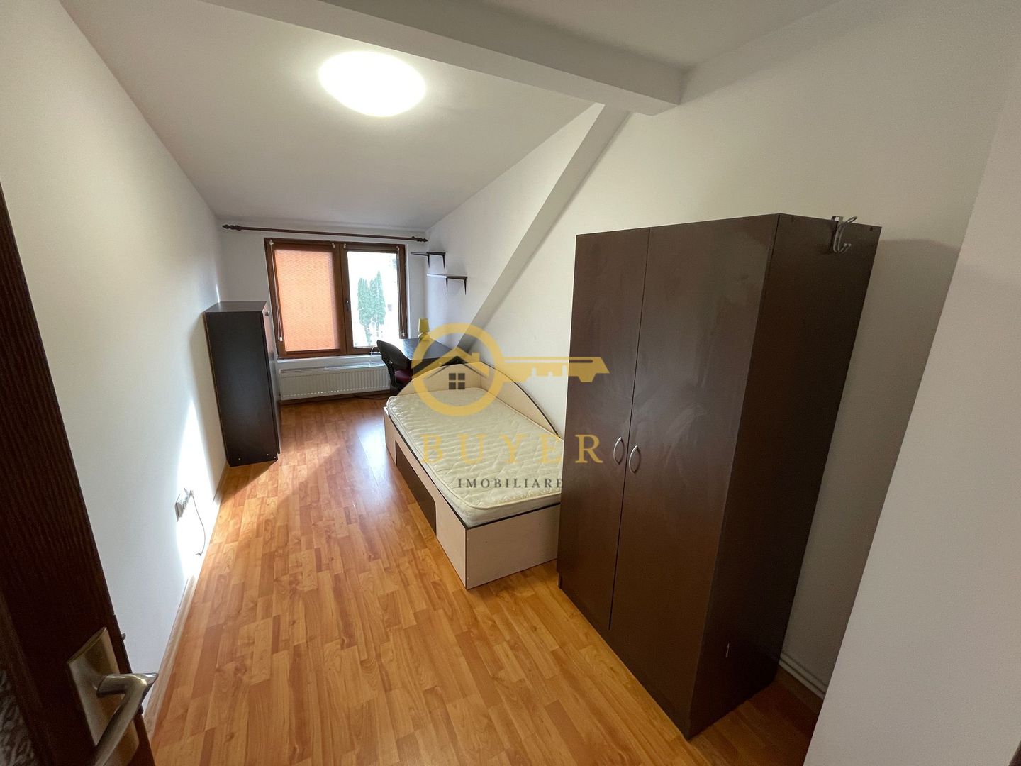 Apartament cu 4 camere pe Vasile Milea- 2 balcoane- Mobilat si utilat - Poză 13