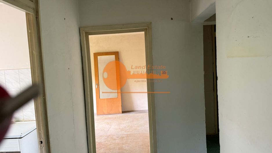 Apartament 4 camere decomandat – Rahova, Șos. Sălaj – Etaj 1 / 4 - Poză 11