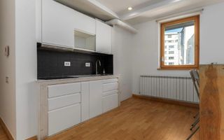 Închiriere apartament 188 mp în vilă  7 camere | Foișorul de Foc - Poză 6