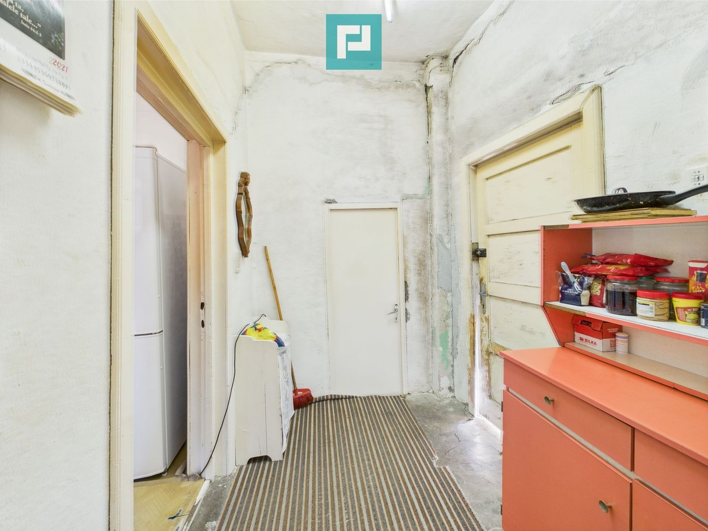 Case de vânzare cu teren generos - Alfa - Poză 8