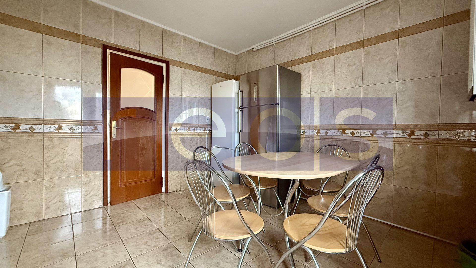 INCHIRIERE 4 CAMERE | PIAȚA UNIRII | MOBILAT SI UTILAT - Poză 10