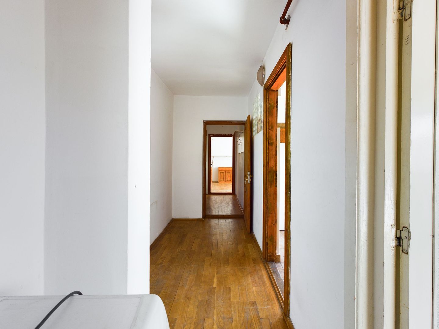 Apartament decomandat zona UTA - Poză 3