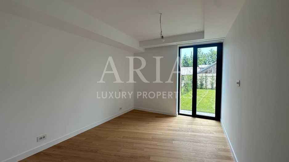 APARTAMENT 4 CAMERE -  GRADINA 250MP - Poză 2