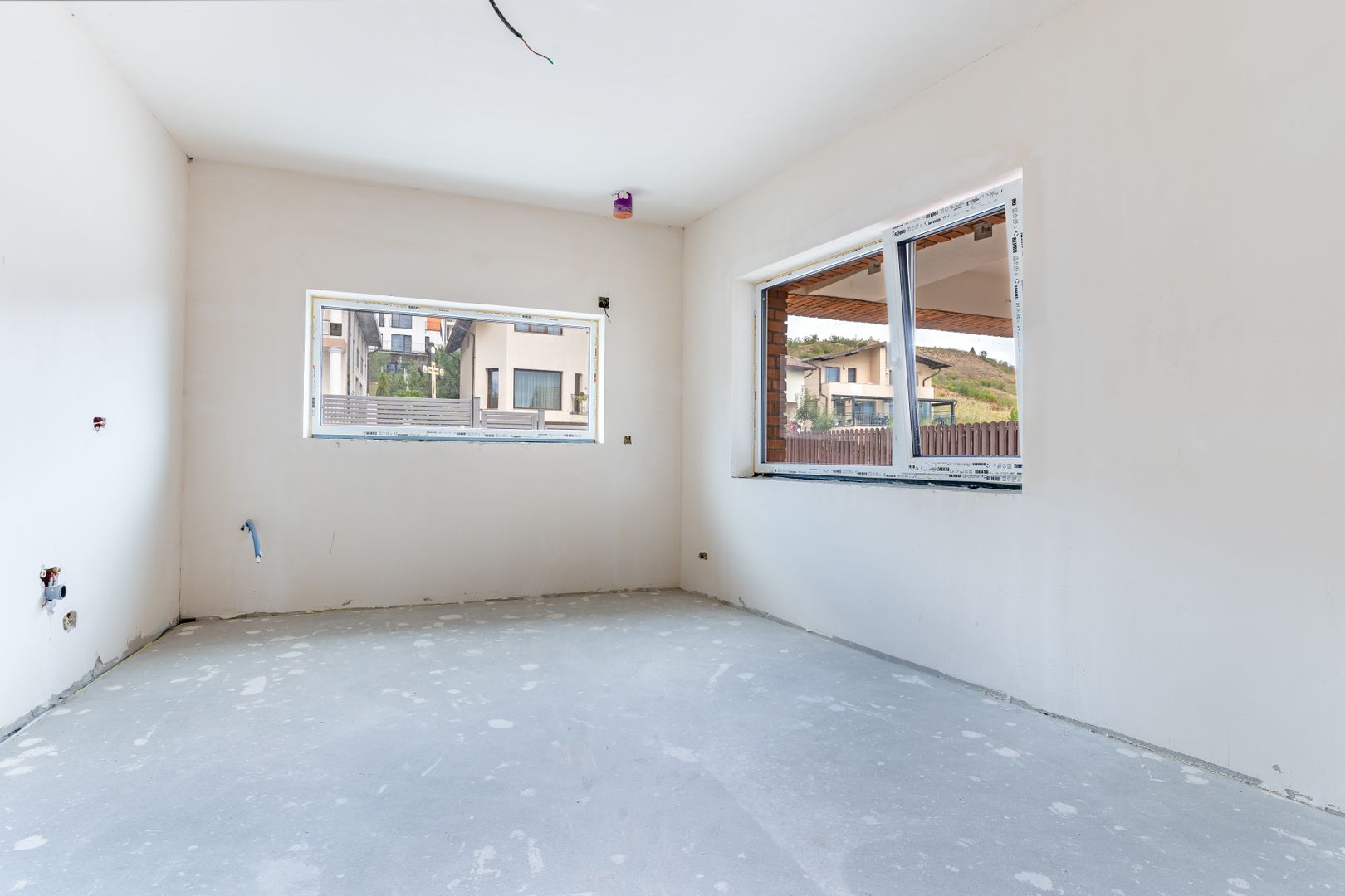 Duplex modern in Voronet, 136 mp utili, garaj si teren 325 mp - Poză 19
