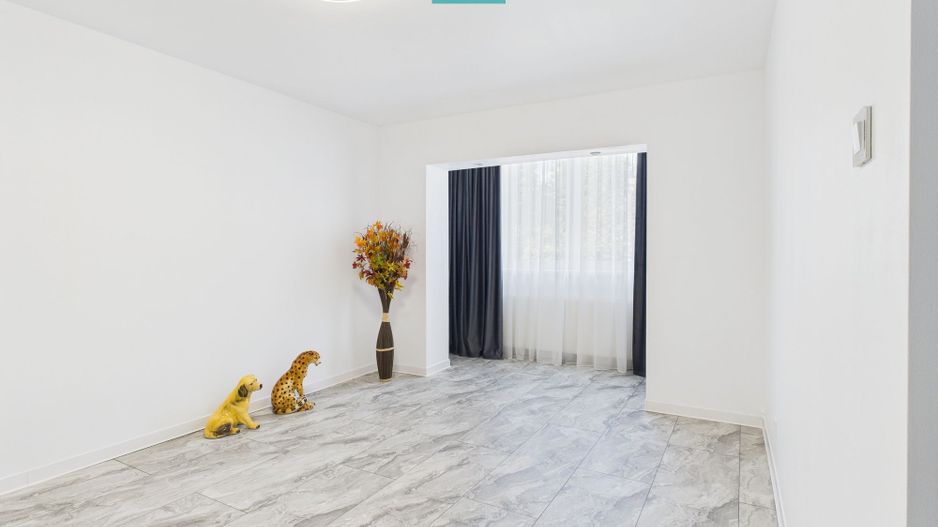 Apartament  2 camere renovat modern zona Torontal - Poză 1