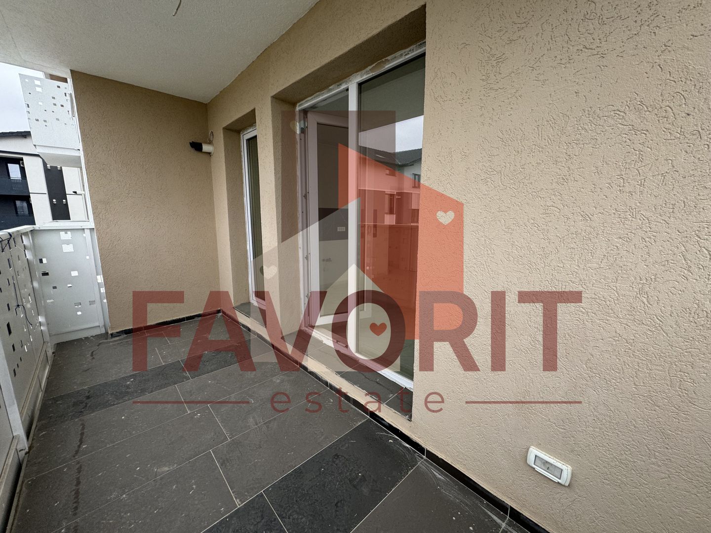 Apartament cu 2 camere in bloc cu lift din Giroc - Poză 6