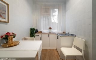 AFI Cotroceni - 2 camere bloc rusesc, 1955, 67 mp, boxa, metrou 2 min! - Poză 10