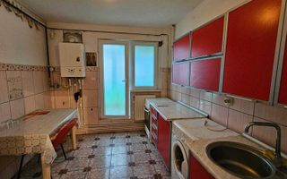 Apartament 4 camere, etaj 1 , Micro 18 - Poză 2