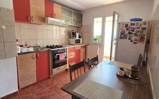 3 camere spatios, luminos 2 bai Transilvaniei - Poză 14