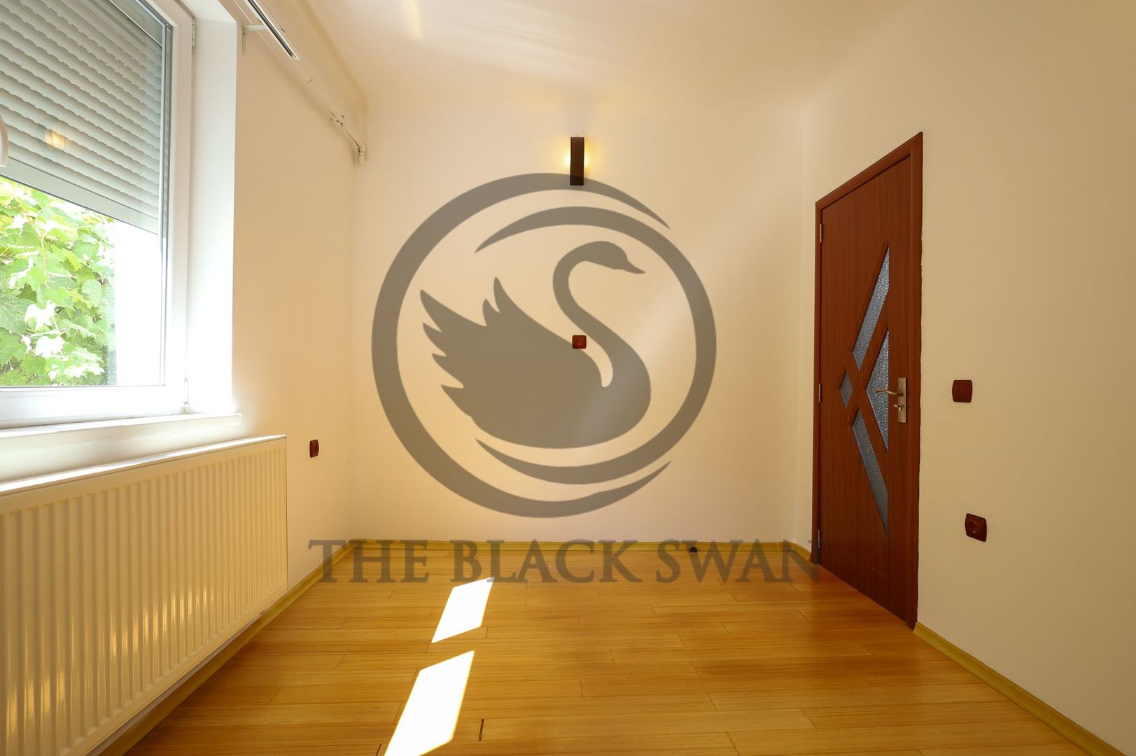 Apartament 2 Camere | Zona Centrală | Acces Privat și Parcare - Poză 8