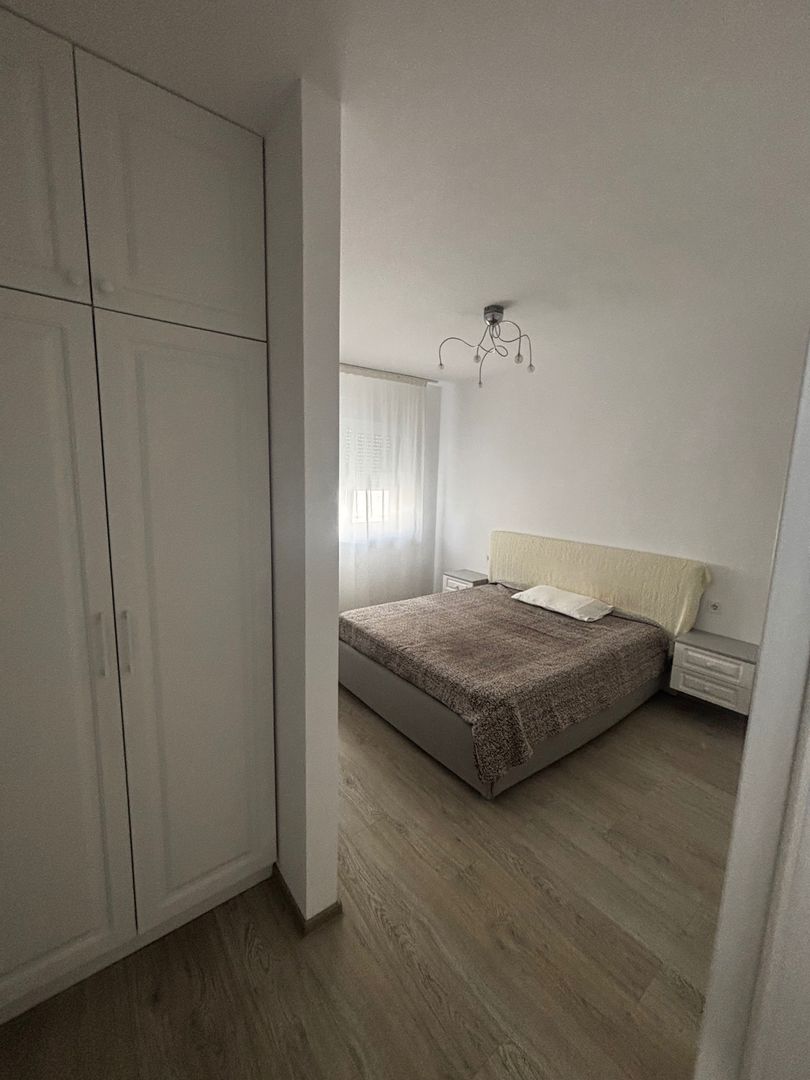 De Închiriat - Apartament 2 Camere Cetate - Poză 4