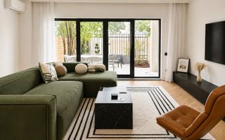 ELEGANT TOWNHOUSE | PRIVATE GARDEN | PANORAMIC TERRACES | - Poză 1