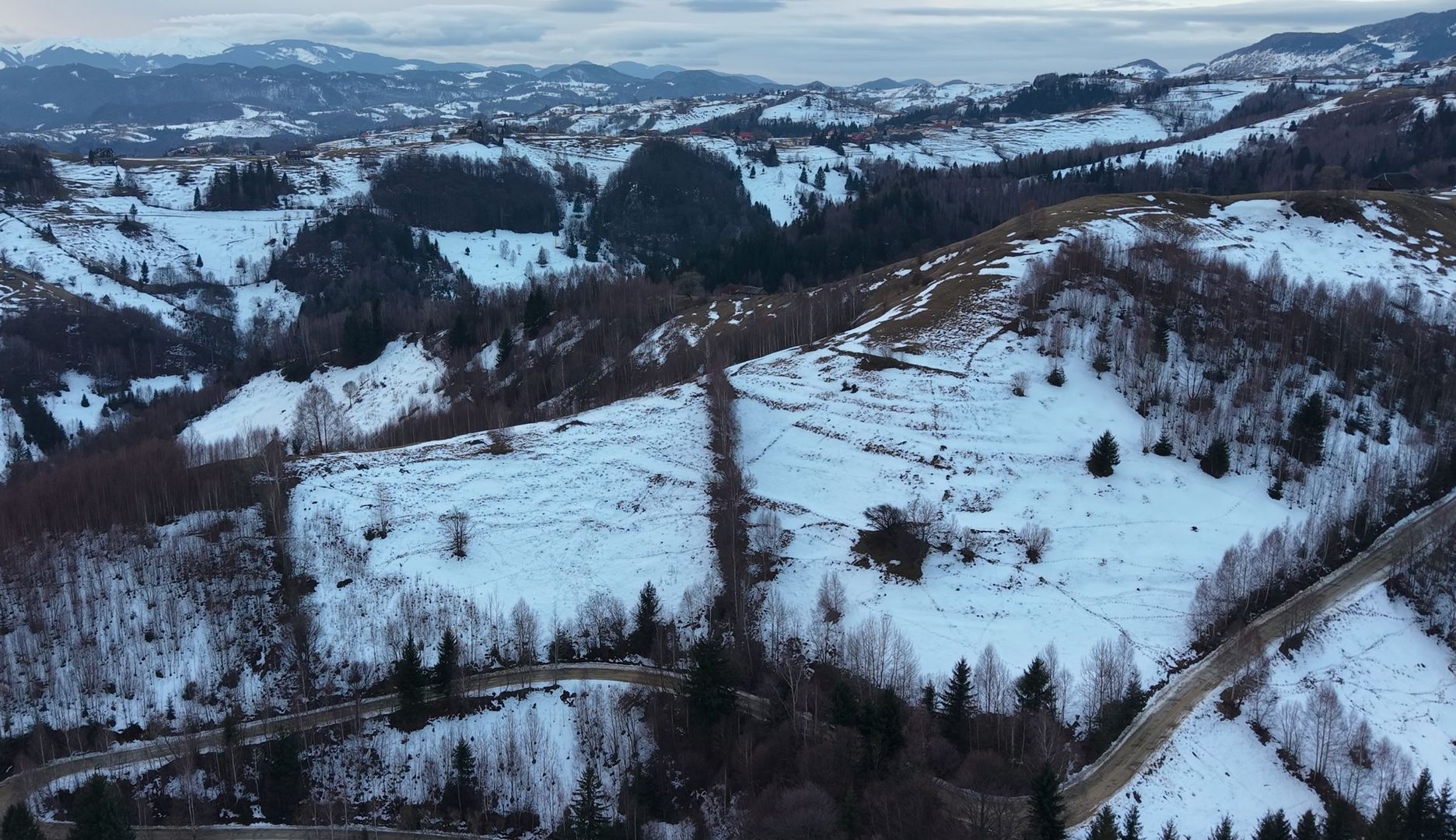 Teren de vânzare – Peștera Măgura Moeciu - Poză 1