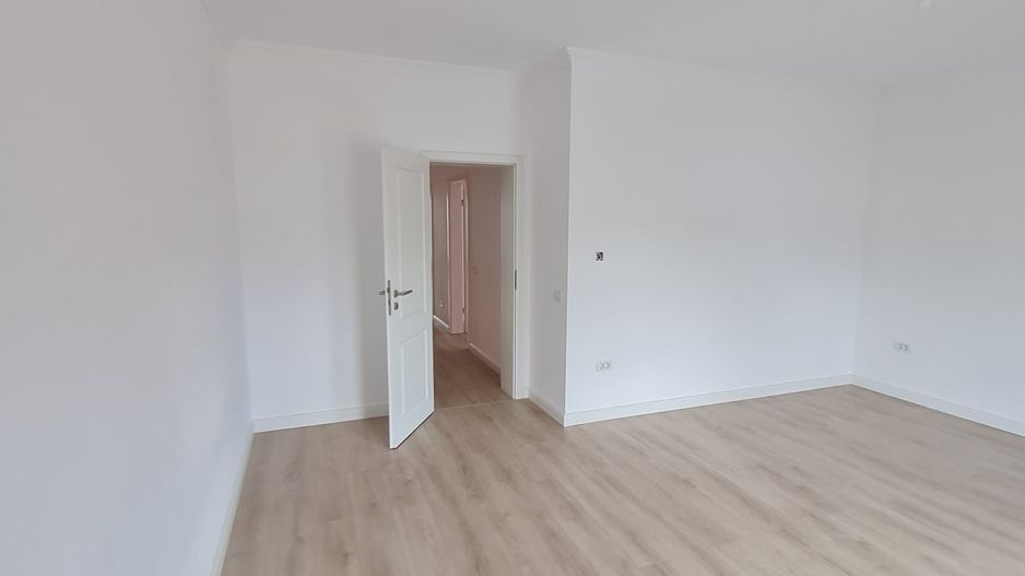 Proiect deosebit la 5 minute de Iulius Town - Poză 13