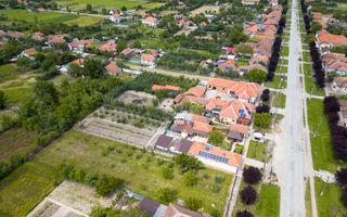 Teren intravilan in comuna Cermei - Poză 8