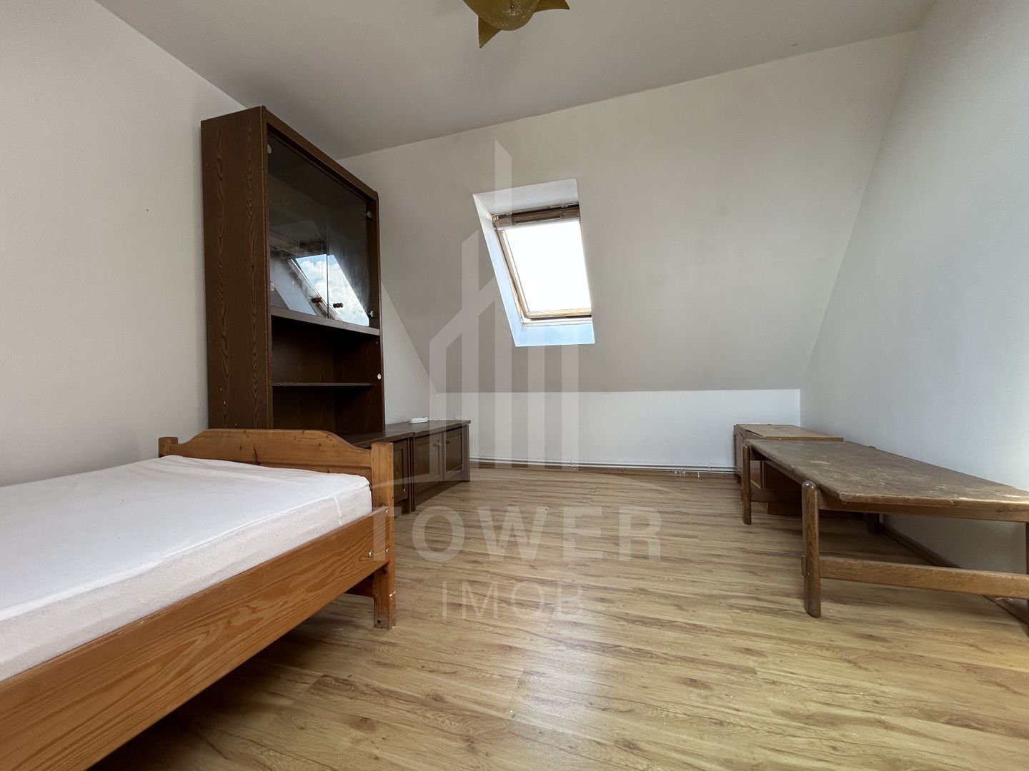 2 chirii disponibile la mansardă – zona Turnișor, Calea Turnișorului - Poză 2