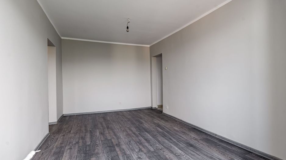 REZERVAT Pret redus Apartament cu 2 camere, renovat, in Vlaicu - Poză 3