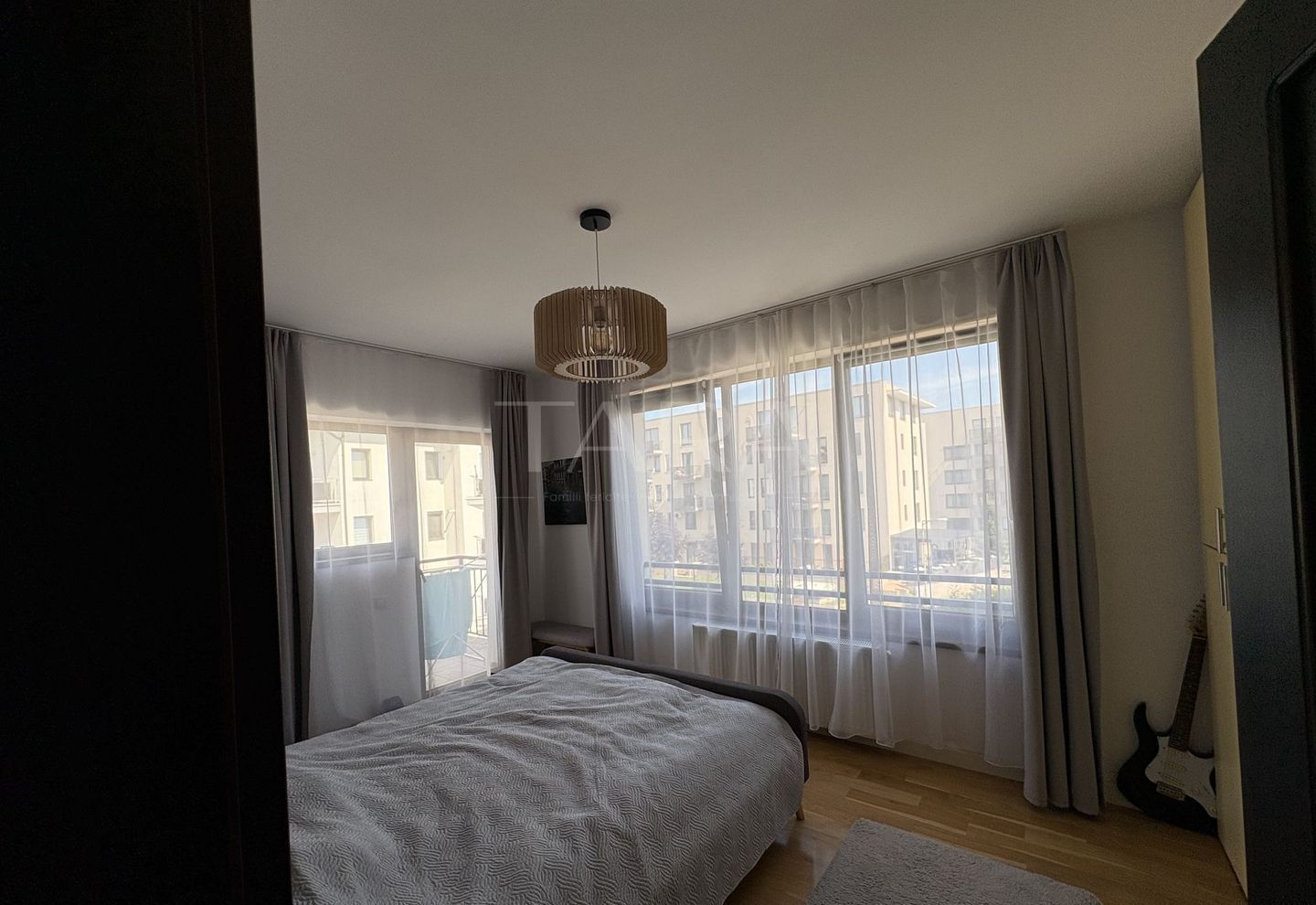 Apartament singur pe etaj, 2 balcoane și parcare, Andrei Mureșanu. - Poză 7