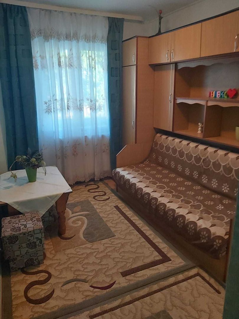 BRASADAS vinde ap 3 cam utilat etaj 2/4 Micro14 Prahova. - Poză 1