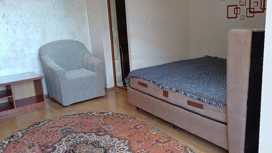 De închiriat apartament 2 camere decomandat | Micro 20 | 350 EURO/LUNA - Poză 4